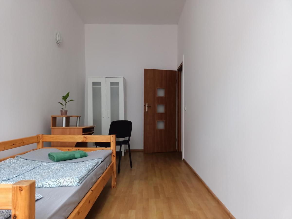לודז' Cruz Mieszkanie Pokoje Centrum Przytulny Czysty Lokal Na Noc מראה חיצוני תמונה