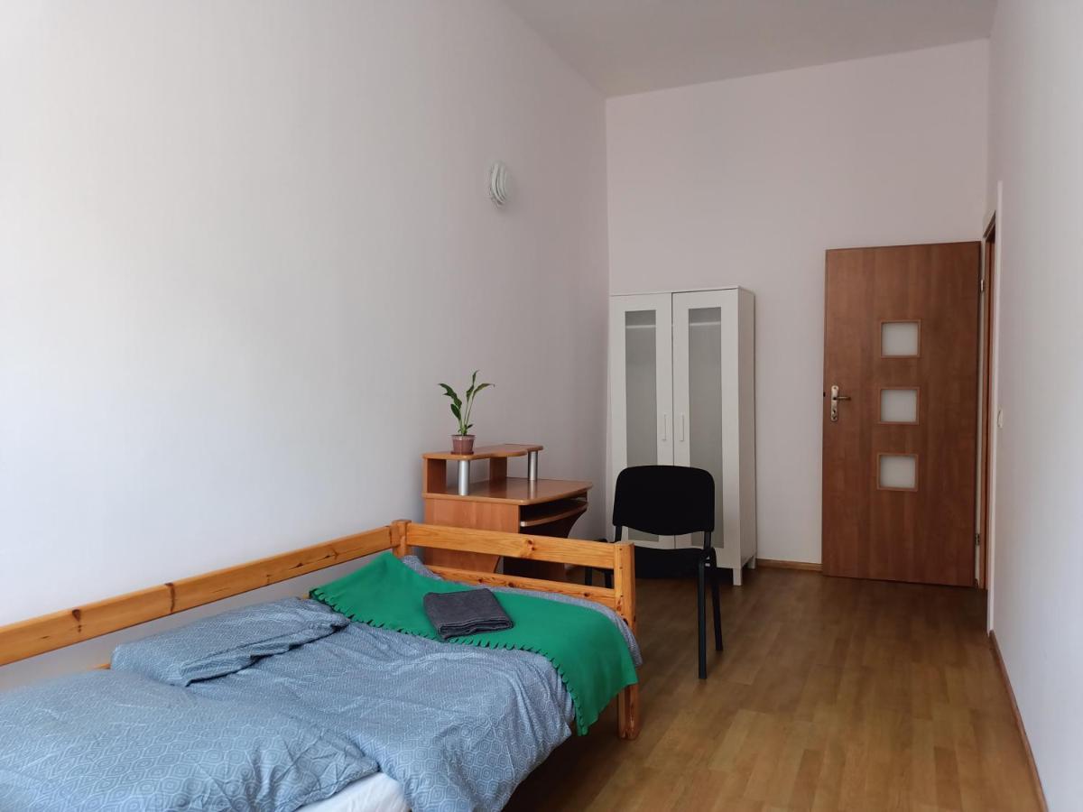 לודז' Cruz Mieszkanie Pokoje Centrum Przytulny Czysty Lokal Na Noc מראה חיצוני תמונה